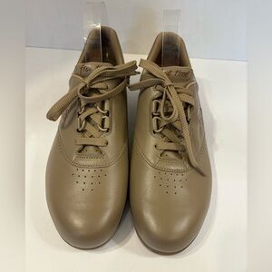 SAS Free Time mocha leather lace-up walking shoes sneakers size 11 W NWOT